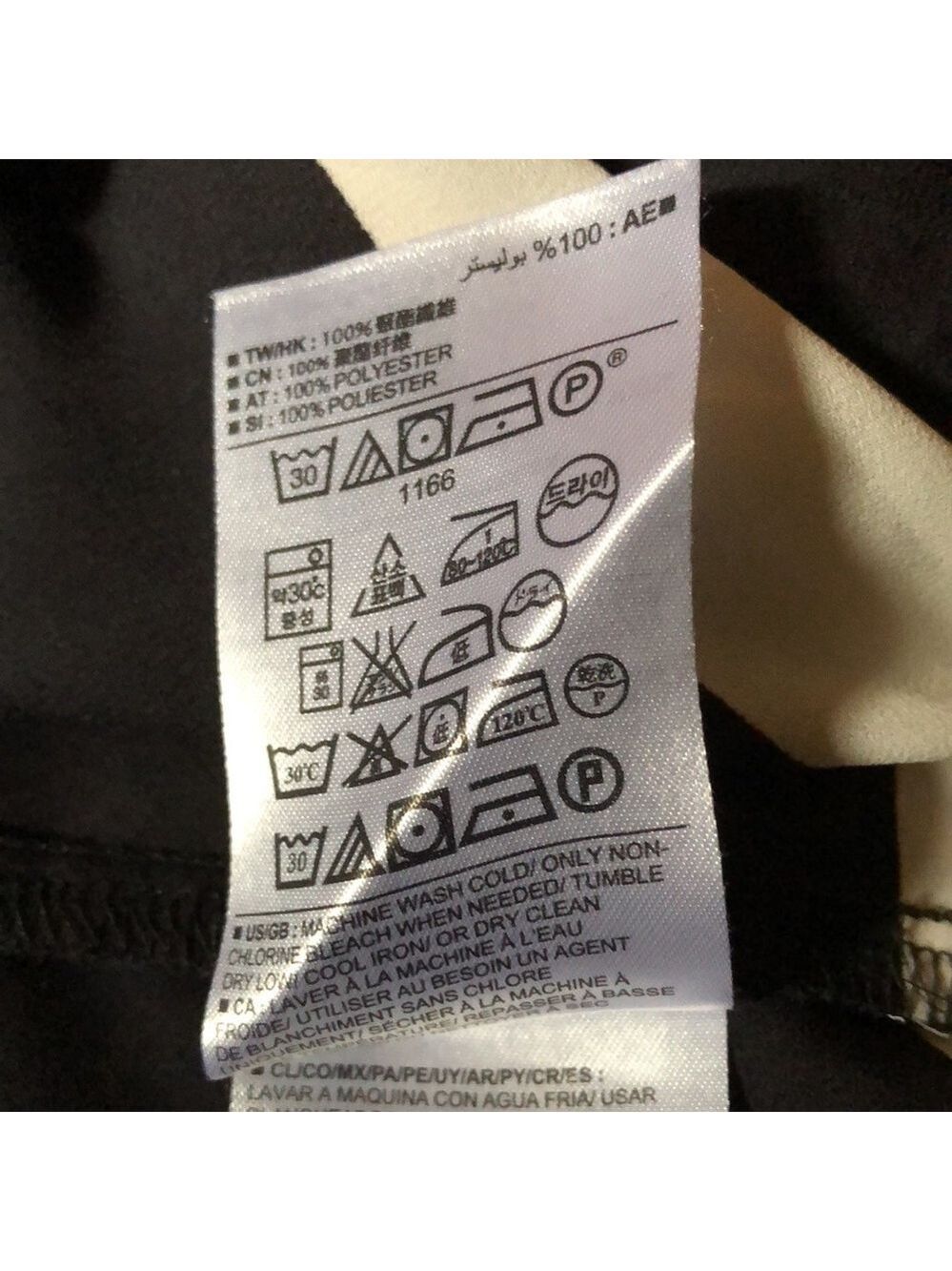 Black/White/Grey Blouse Banana Republic (LPetite) - Picture 7 of 7